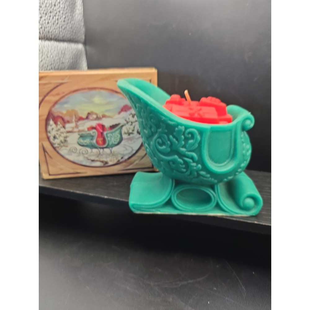Christmas Candle Avon Sleigh Light Bayberry Fragrance W/Original Box